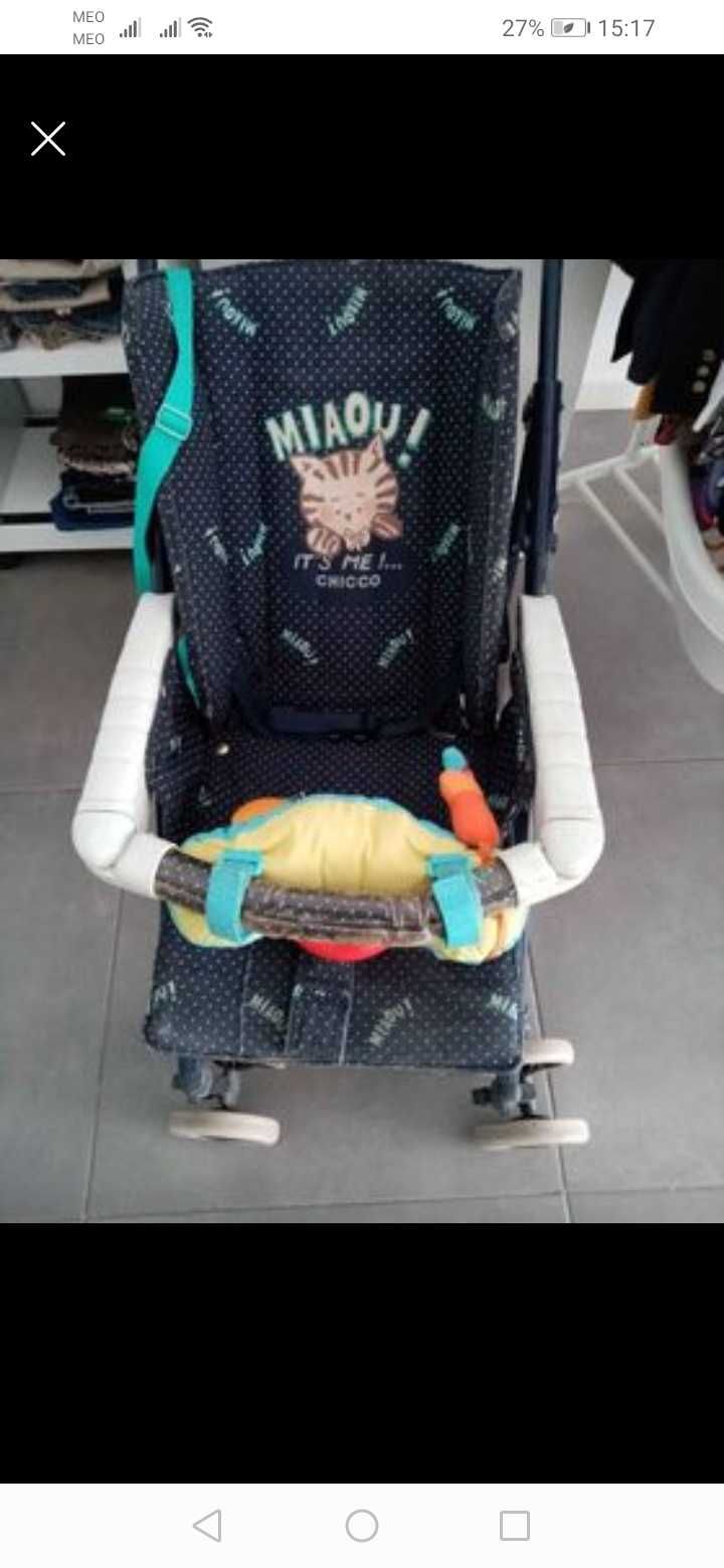 carro de passeio de bebé e criança
