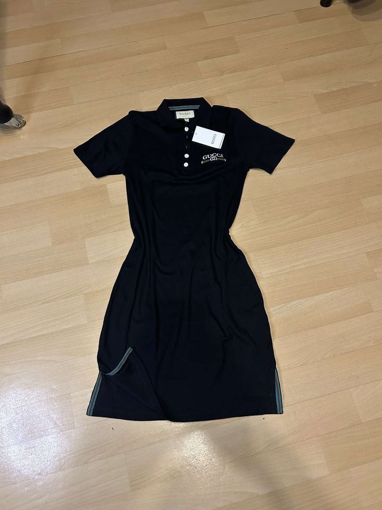 Robe courte pour femme
