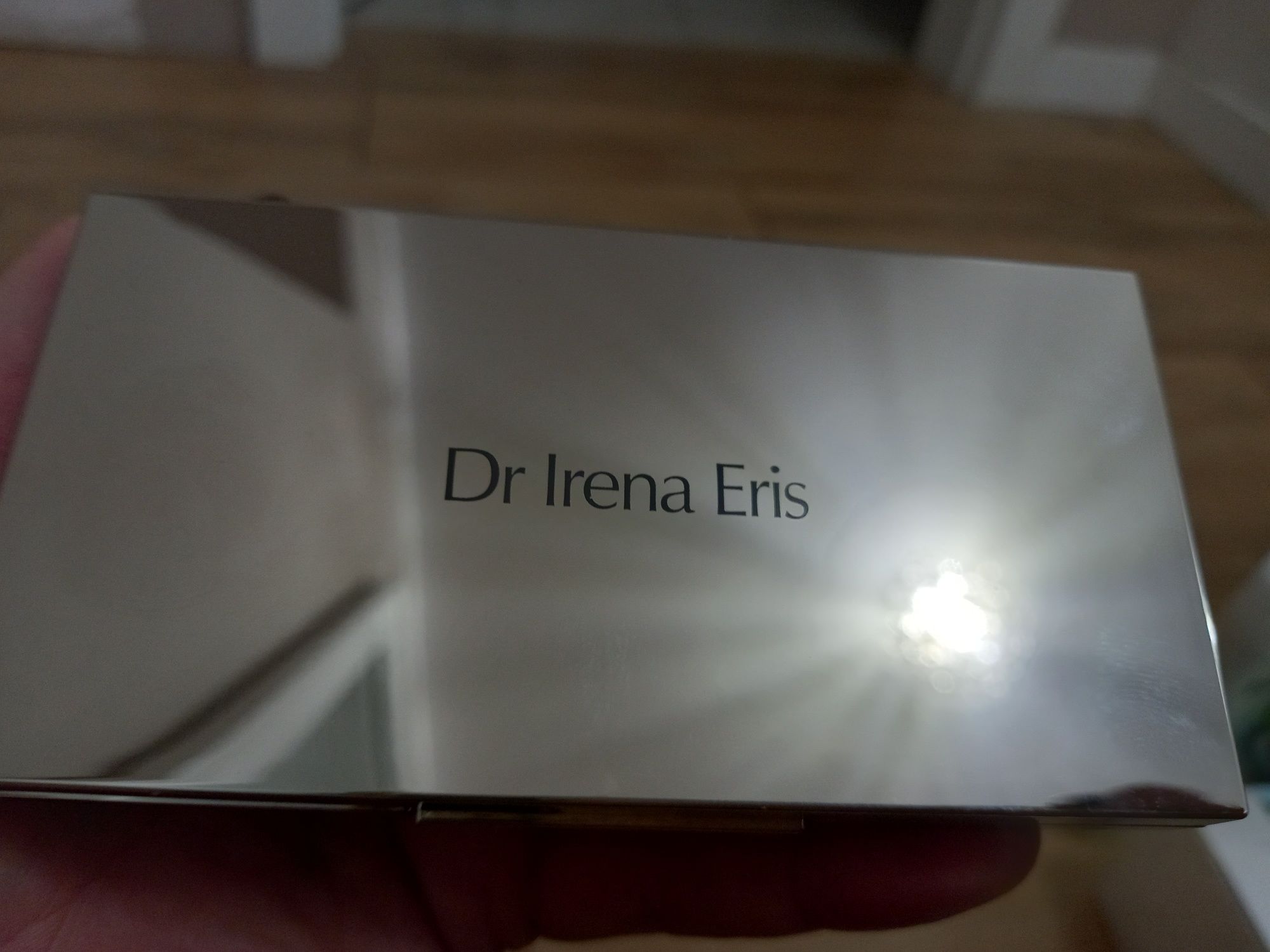 Dr Irena Eris puder w kompakcie Spf 30 light beige