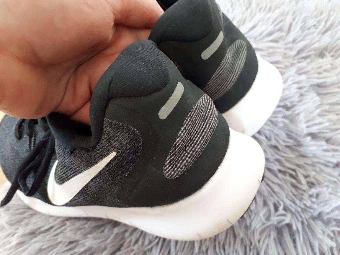 Nike Free RN 39 czarne melanż