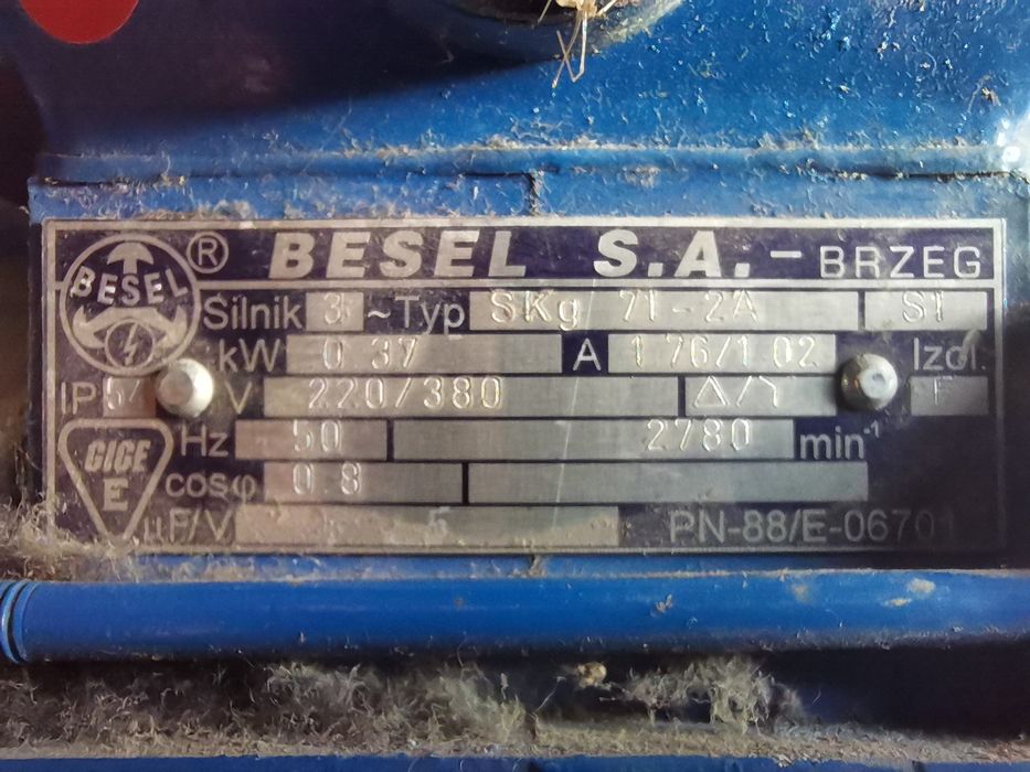 2 Silniki 0.37kw 2800 obrotów
