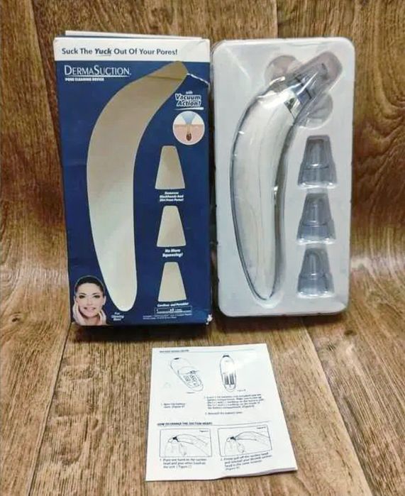 Вакуумний очищувач пір на лиці Derma Suction