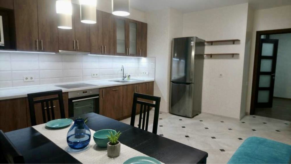 1кім квартира,вул.Ахматової 22, Позняки,Осокорки
