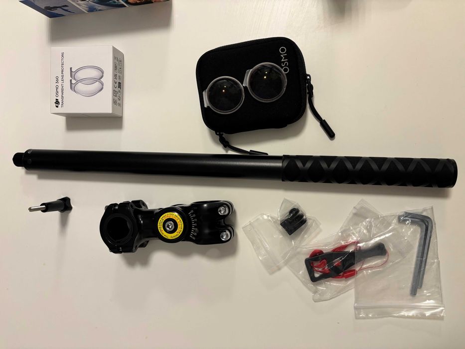 Kamera DJI OSMO 360 - Selfie stick, mini statyw, ochraniacze soczewek