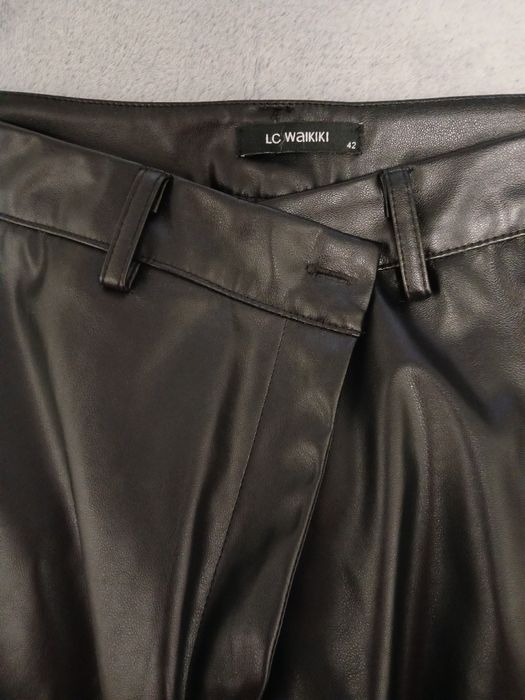 Штани з еко шкіри