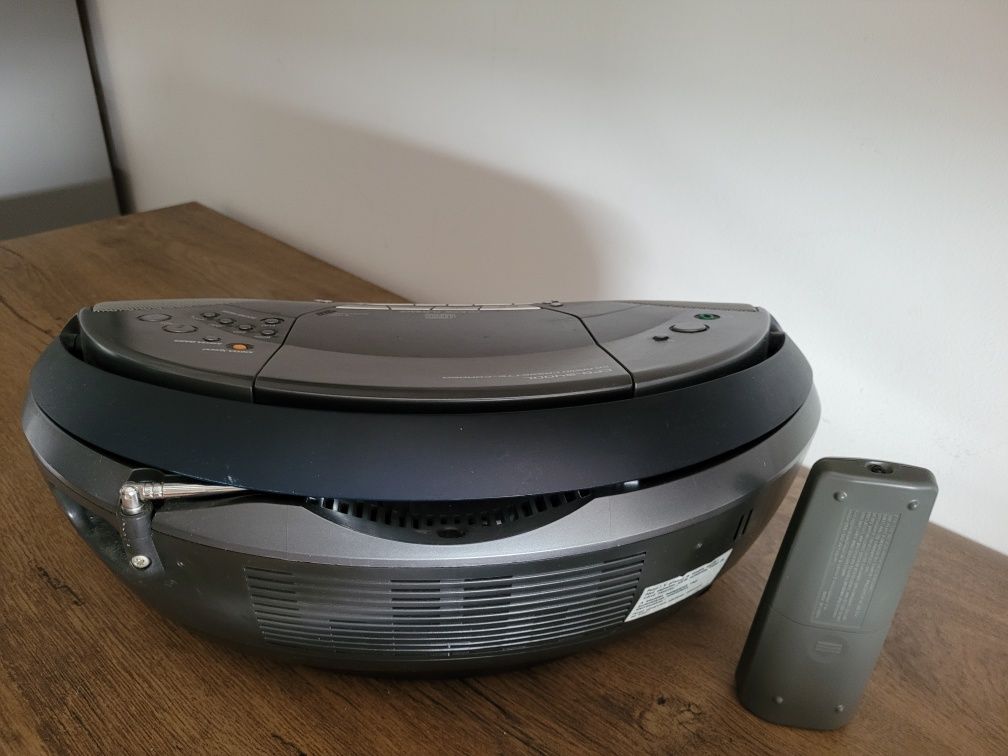 Sony CFD 5400 L - Radiomagnetofon z CD . Płyty Kasety . Sprzęt AV !