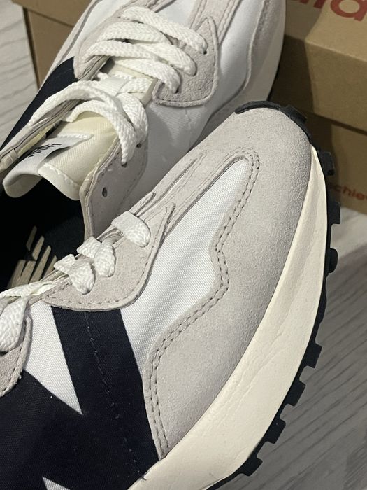 Кросівки жіночі спортивні