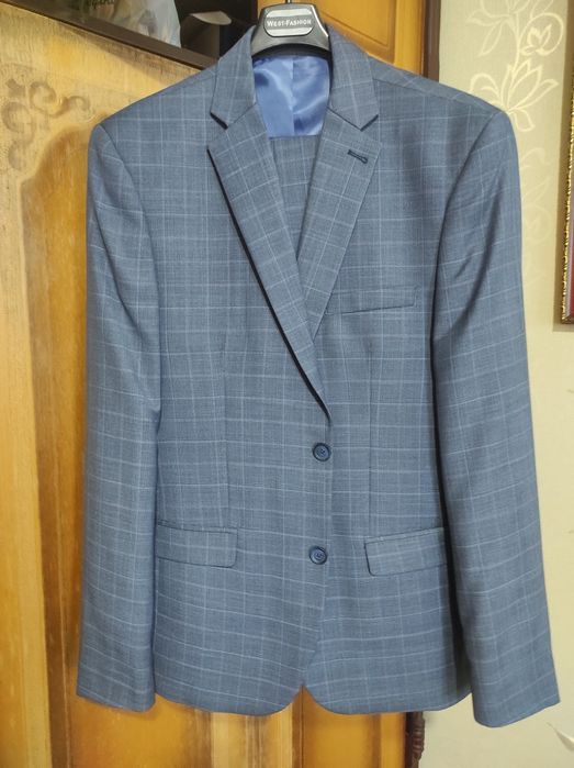 Костюм чоловічий