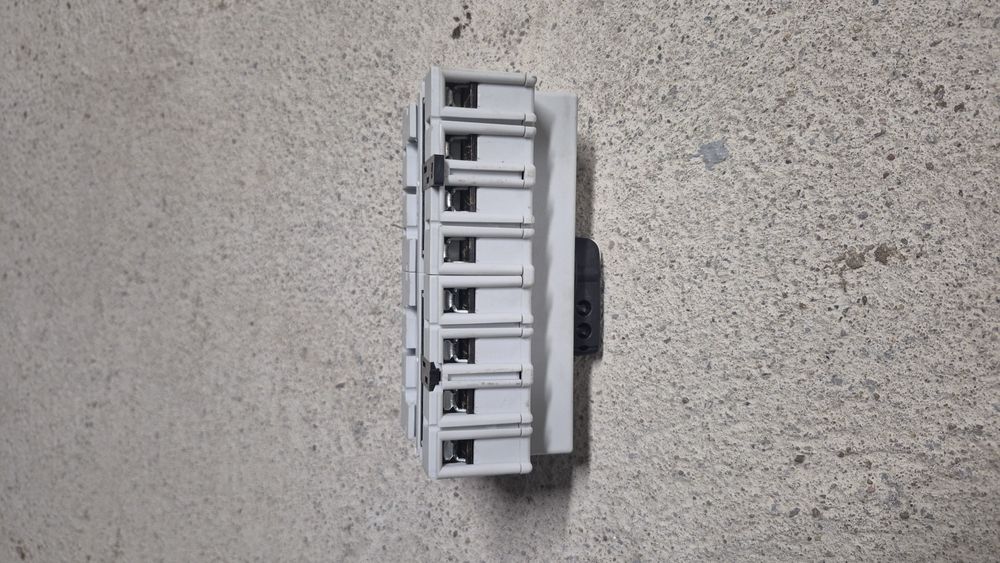 Przelącznik źródła zasilania PRZK-4063\W02