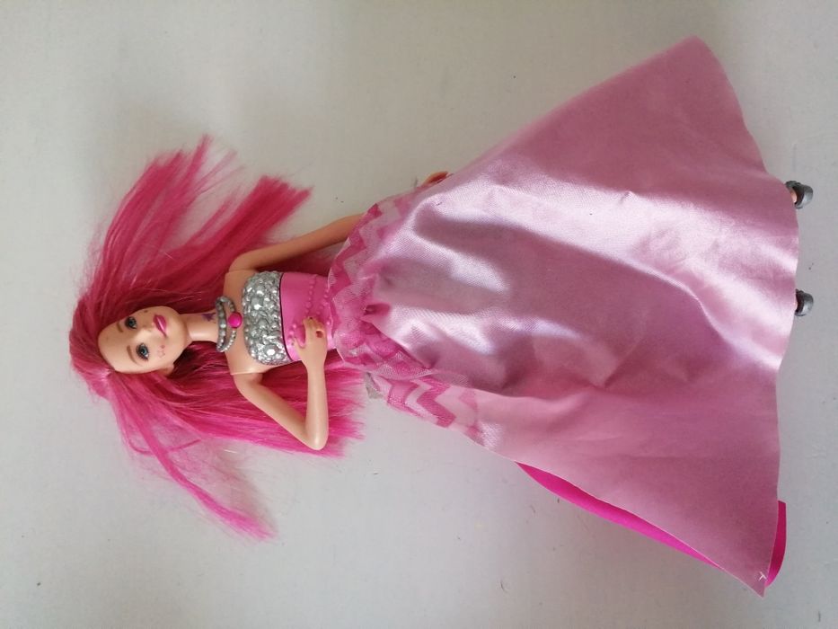 Śpiewająca Barbie rockowa ksieżniczka