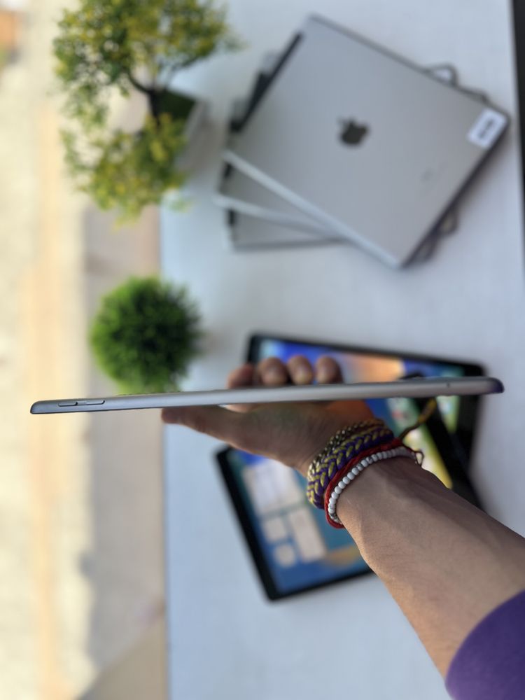 Apple Ipad 5,6  9.7" 32 / 128GB Wifi +  LTE Гарантія !