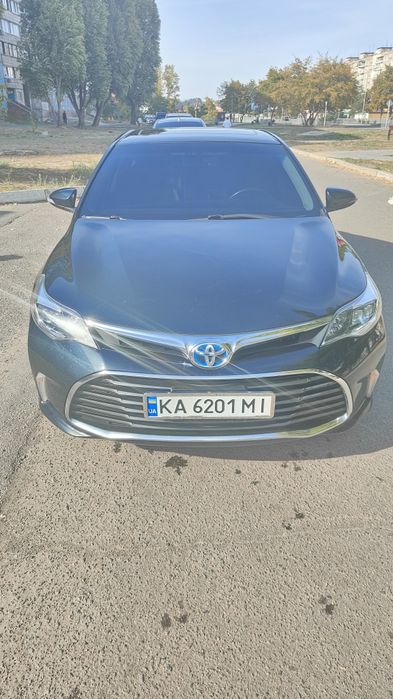 Продам Tyota Avalon ГИБРИД 2016года..