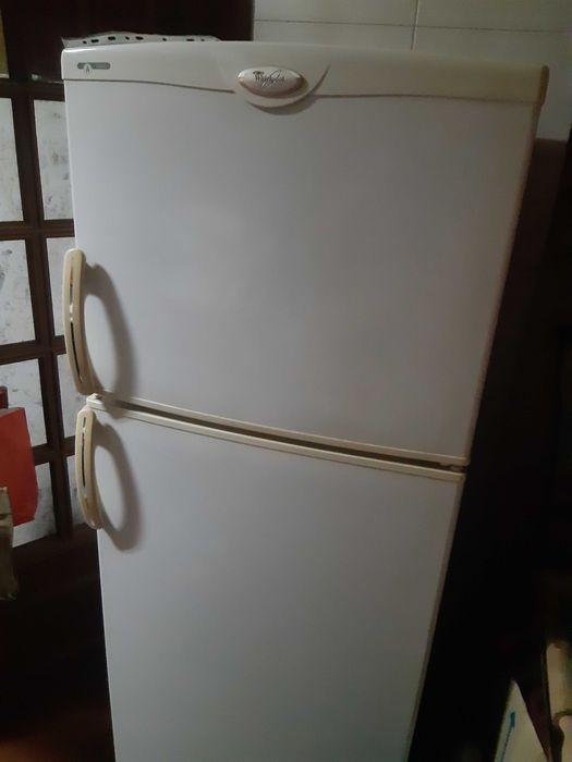Frigorifico com congelador Whirlpool Class A