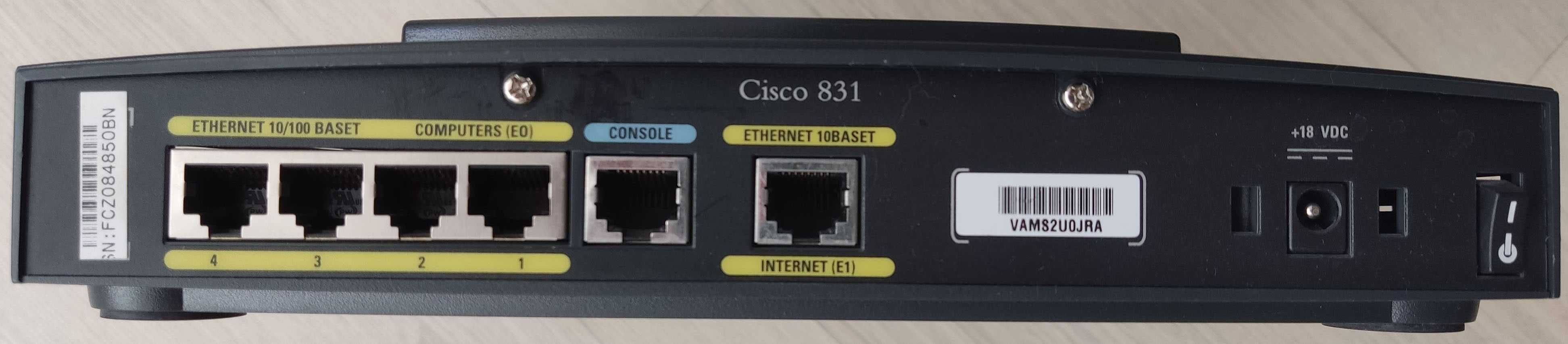 Блок питания PSA15W-180 18V 0,8A плюс роутер Cisco в подарок