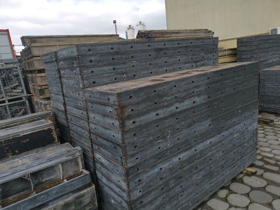 Rasto Huennebeck 750m2 szalunek scienny MidiBox szalunki peri doka