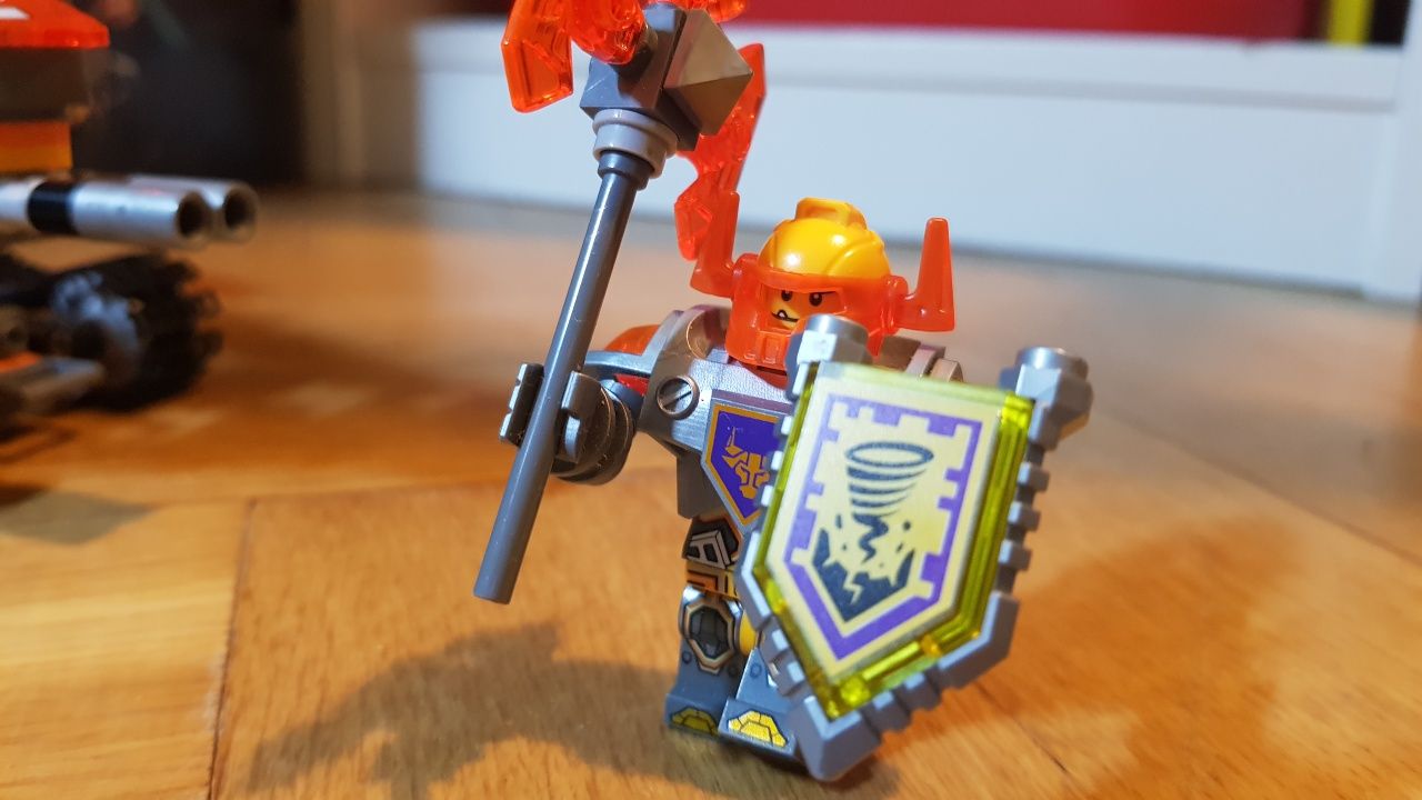 Klocki Lego Nexo Knights 70354 Rozbijacz Axla