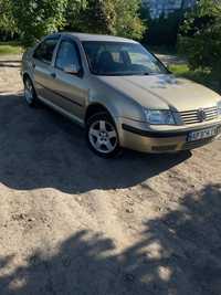 Продам Volkswagen Bora 1.6