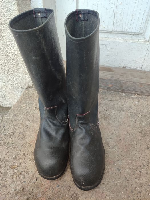 Чоботи старовинні військові