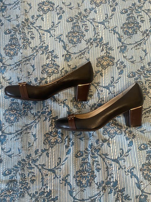 Туфлі жіночі шкіряні чорного кольору