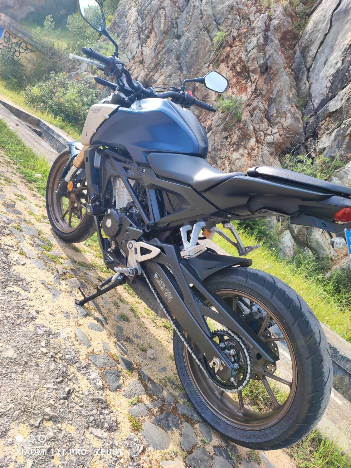 Vendo Honda CB125R 2022