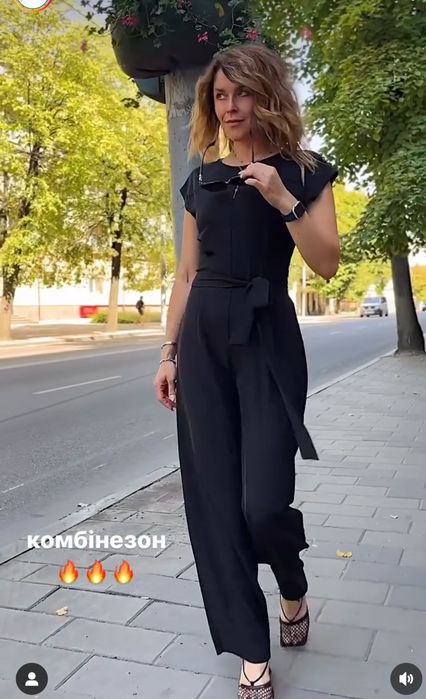 Женский нарядный комбинезон