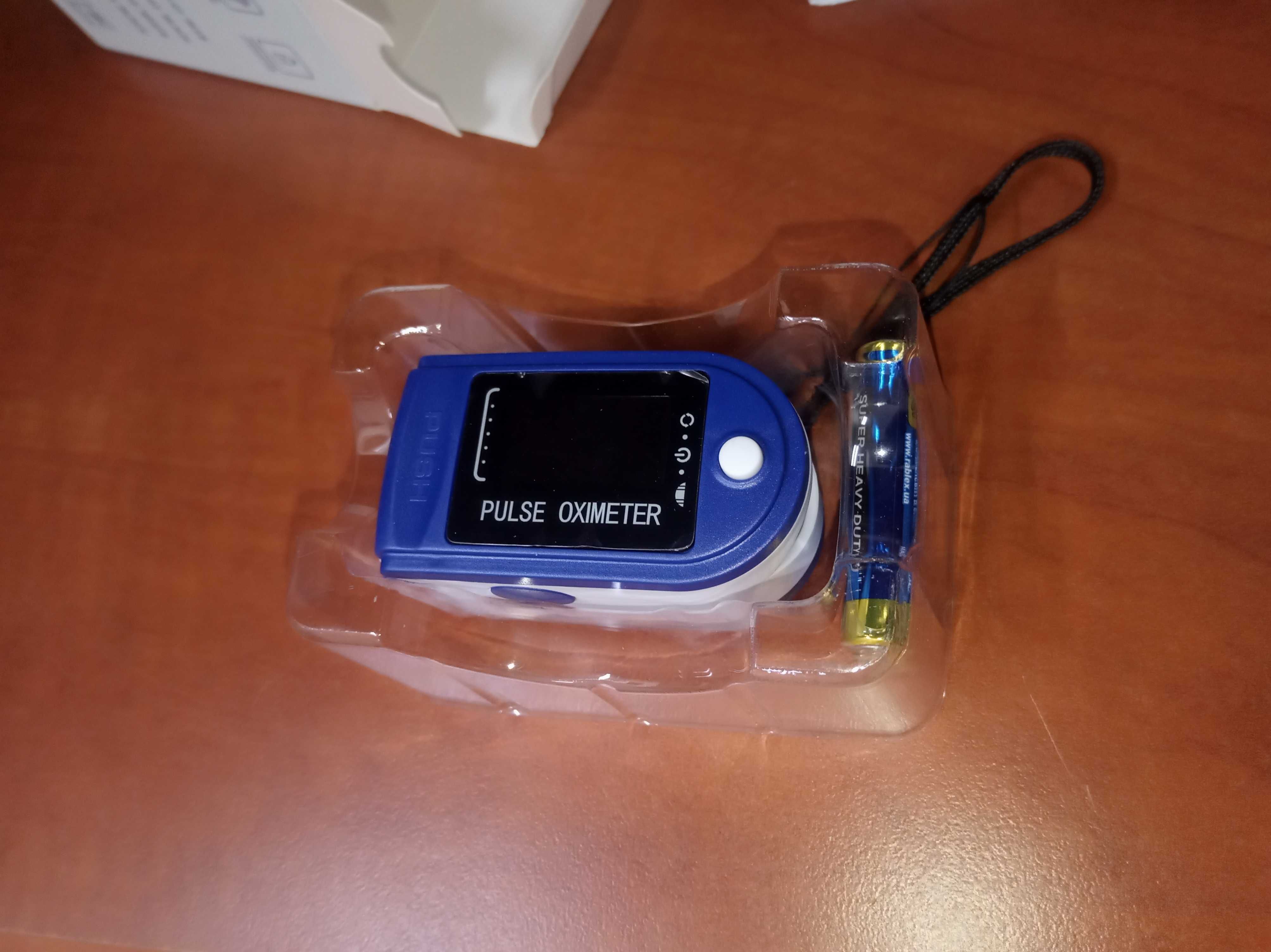 Пульсоксиметр прилад, що вимірює насичення киснем крові, пульсу