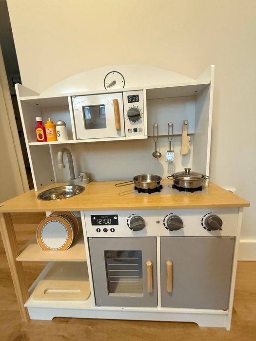 Kuchnia drewniana dla dziecka z akcesoriami