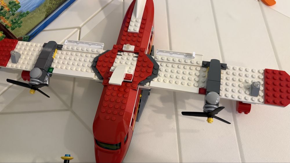 Lego city 4209 aviao