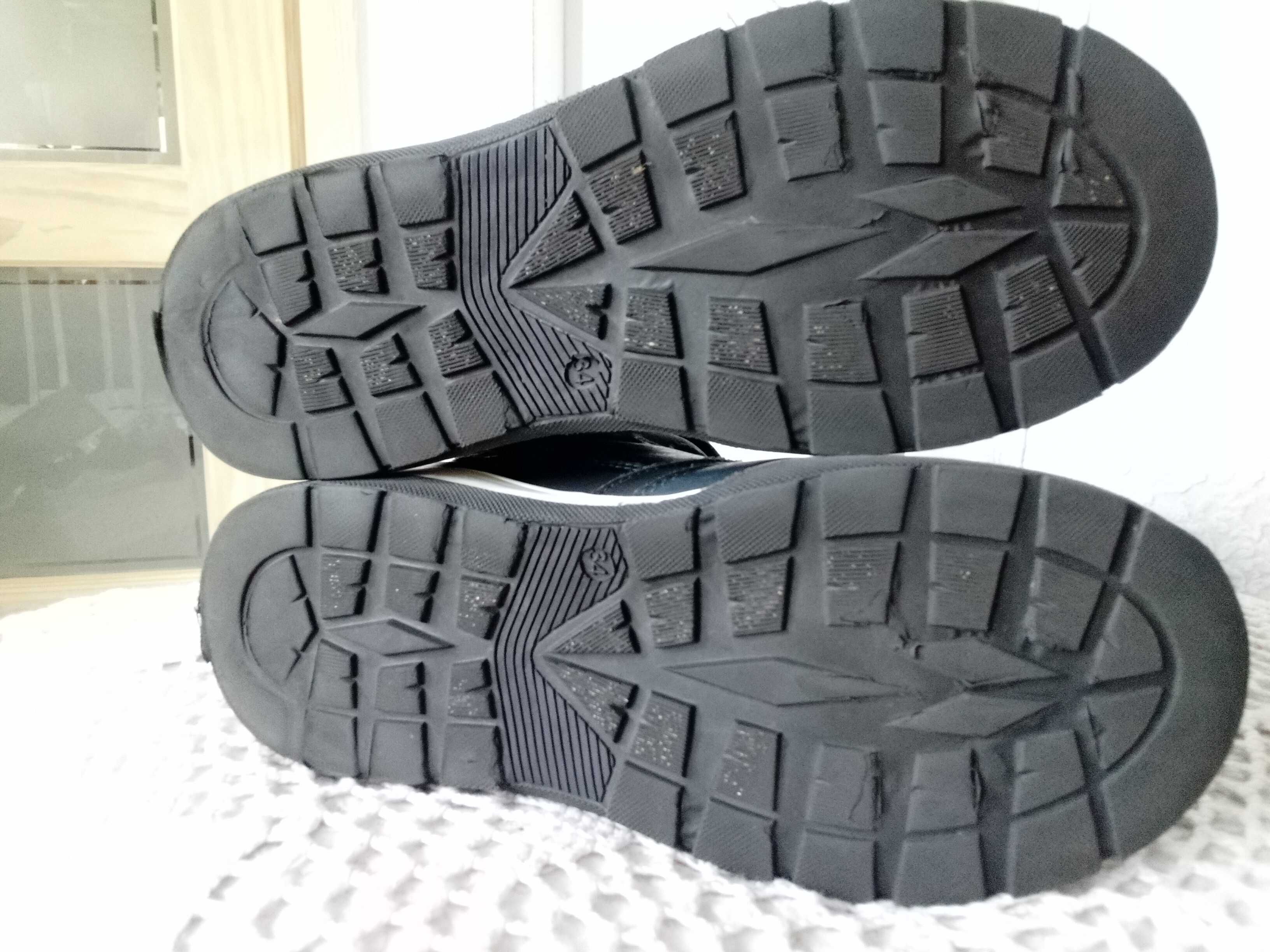 GRATIS skórzane Lasocki buty zimowe dziecięce chłopięce ocieplane 34