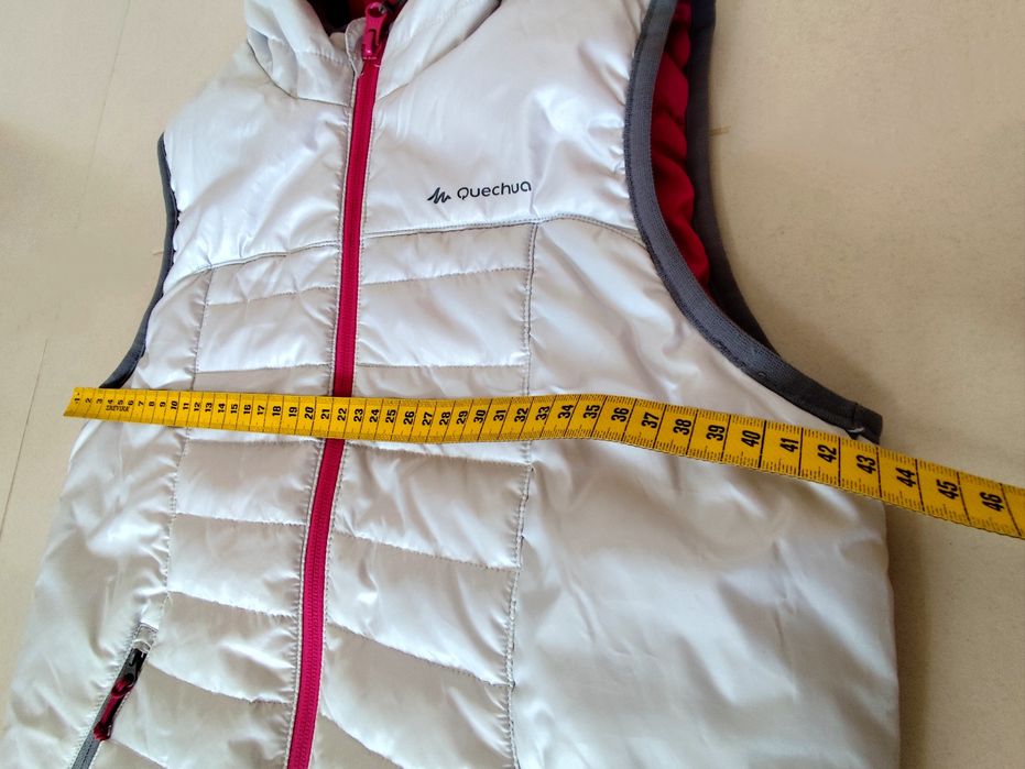 Colete acolchoado para Menina marca Quechua (Novo - 12 anos)