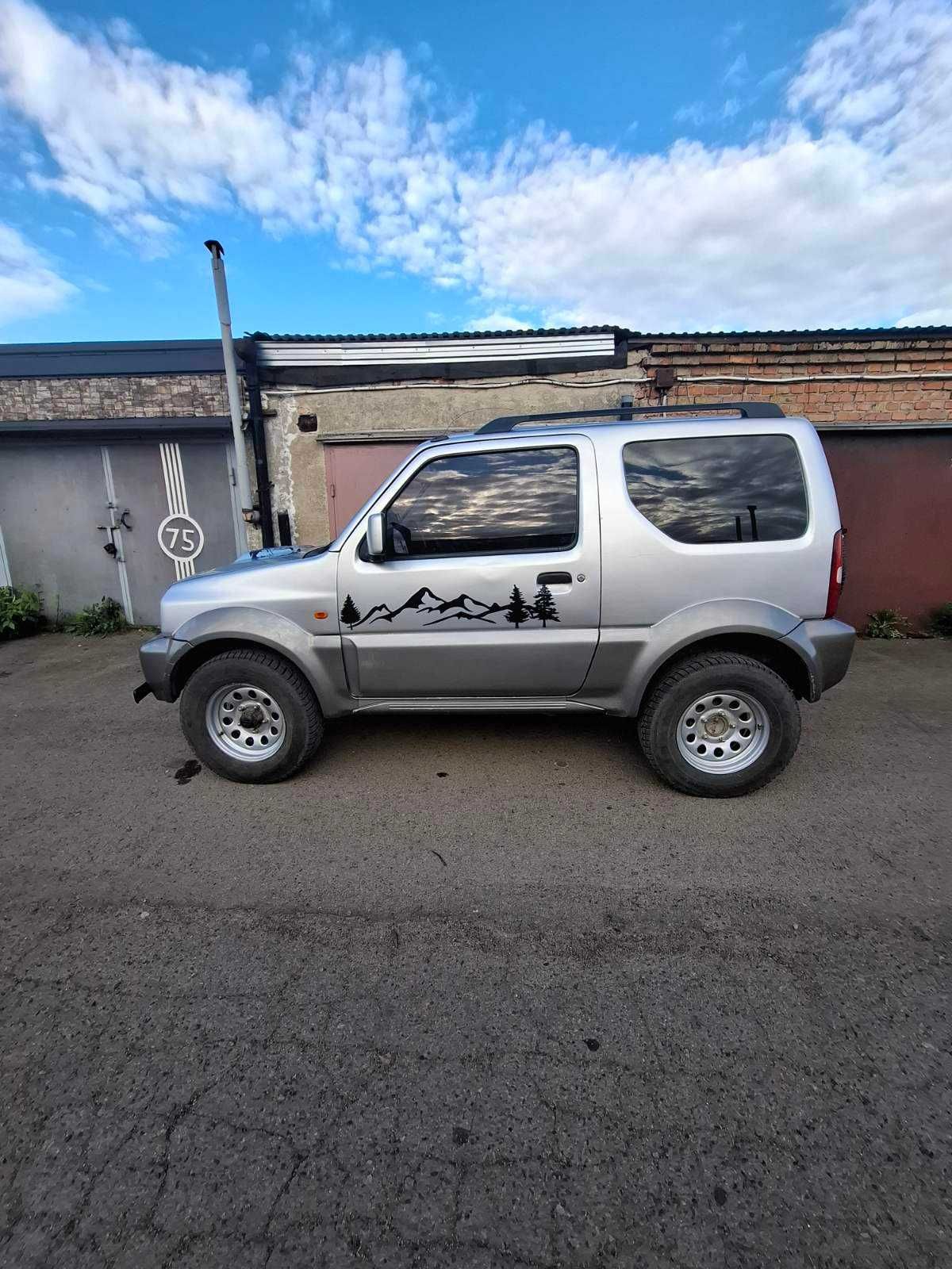 Suzuki Jimny 2010