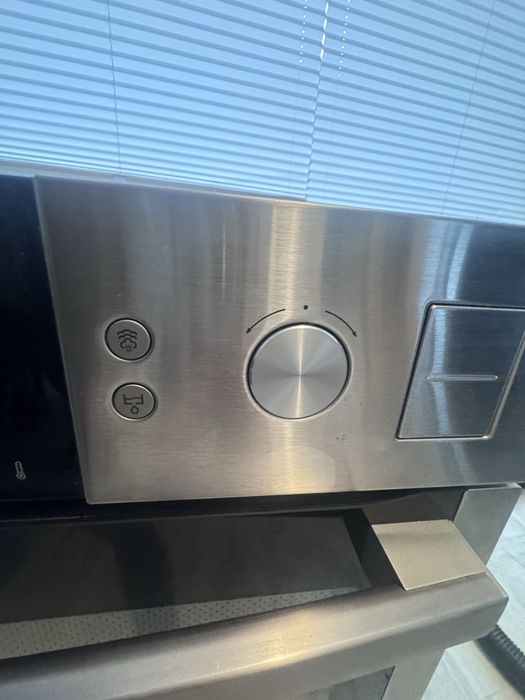 Piekarnik parowy Samsung BQ1VD6T131