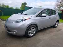Nissan Leaf  Терміново запас ходу реальних 240 км.