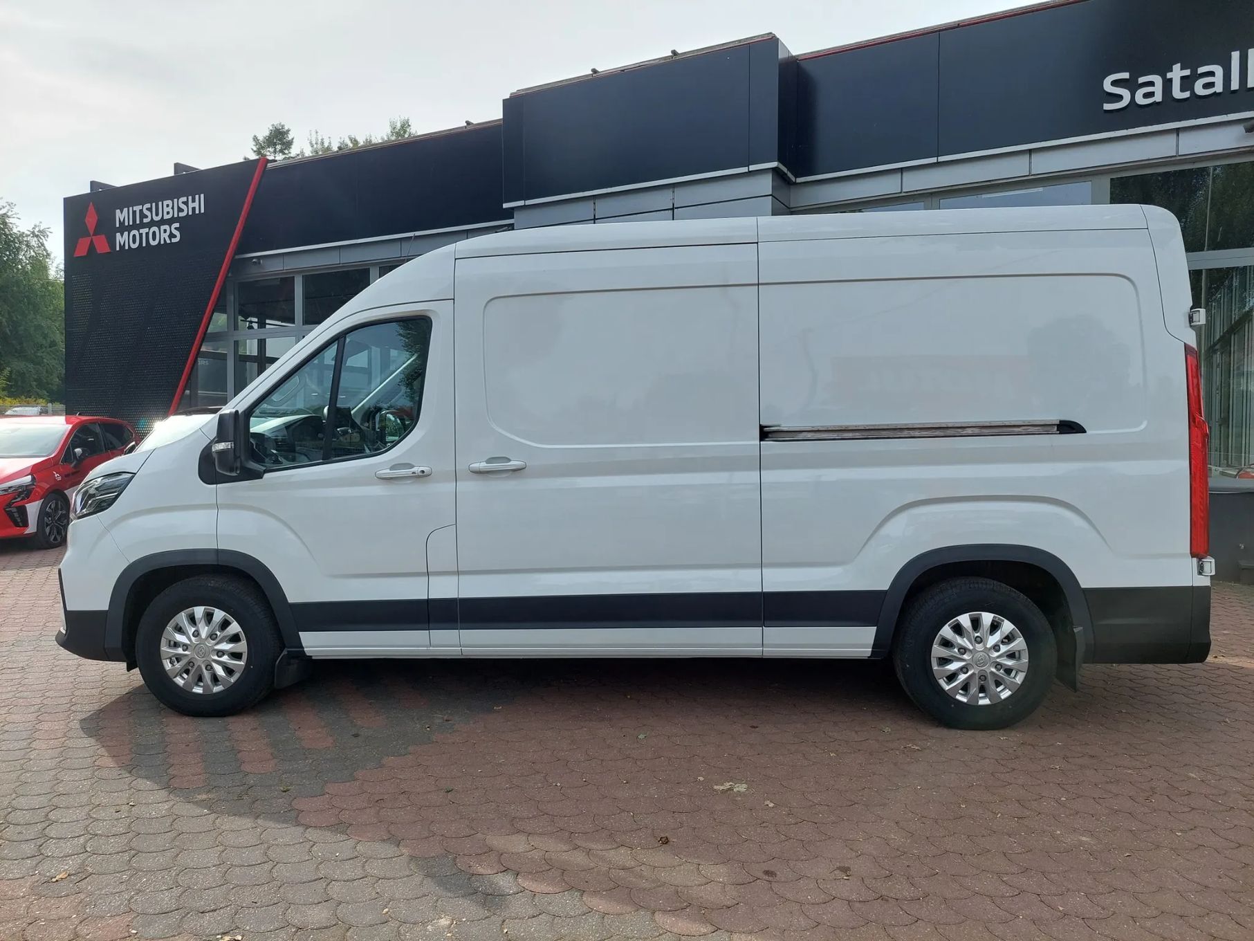Maxus E-DELIVER 9  Przebieg tylko 230 km!
