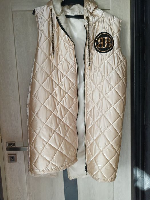 Kamizelka beżowo złota