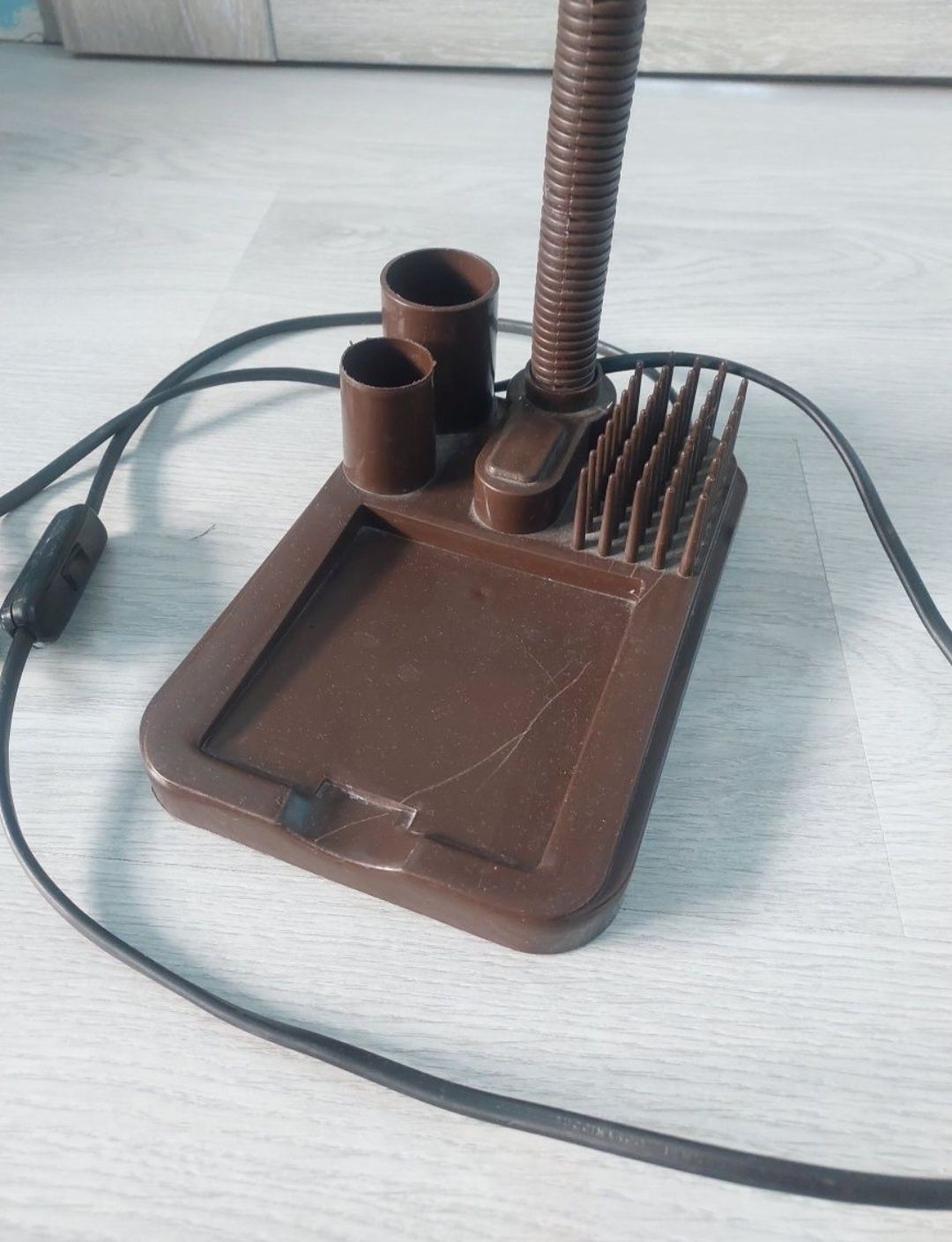Lampka lampa biurkowa na biurko brązowa retro
oldstyle vintage