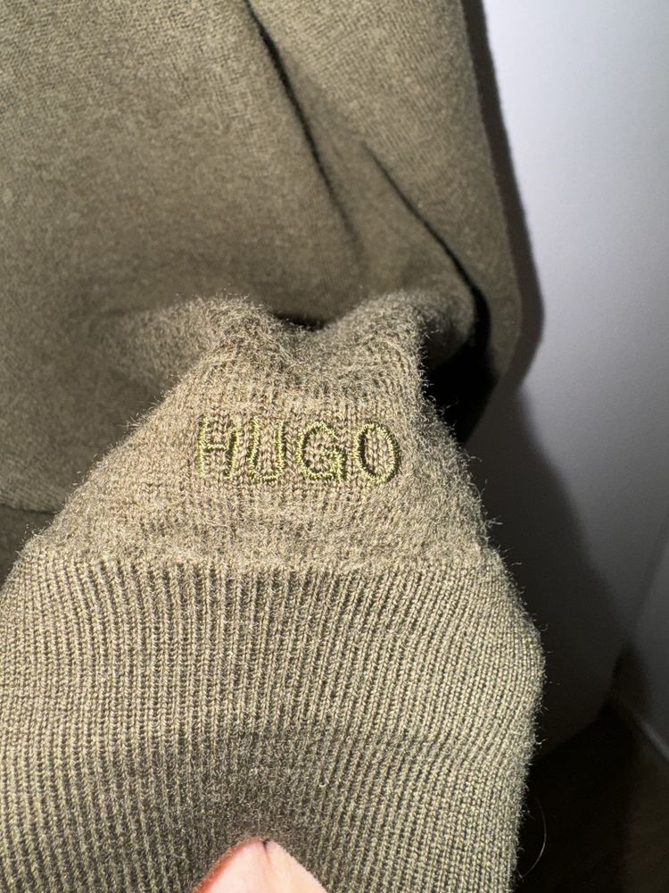 Wełniany sweter Hugo Boss