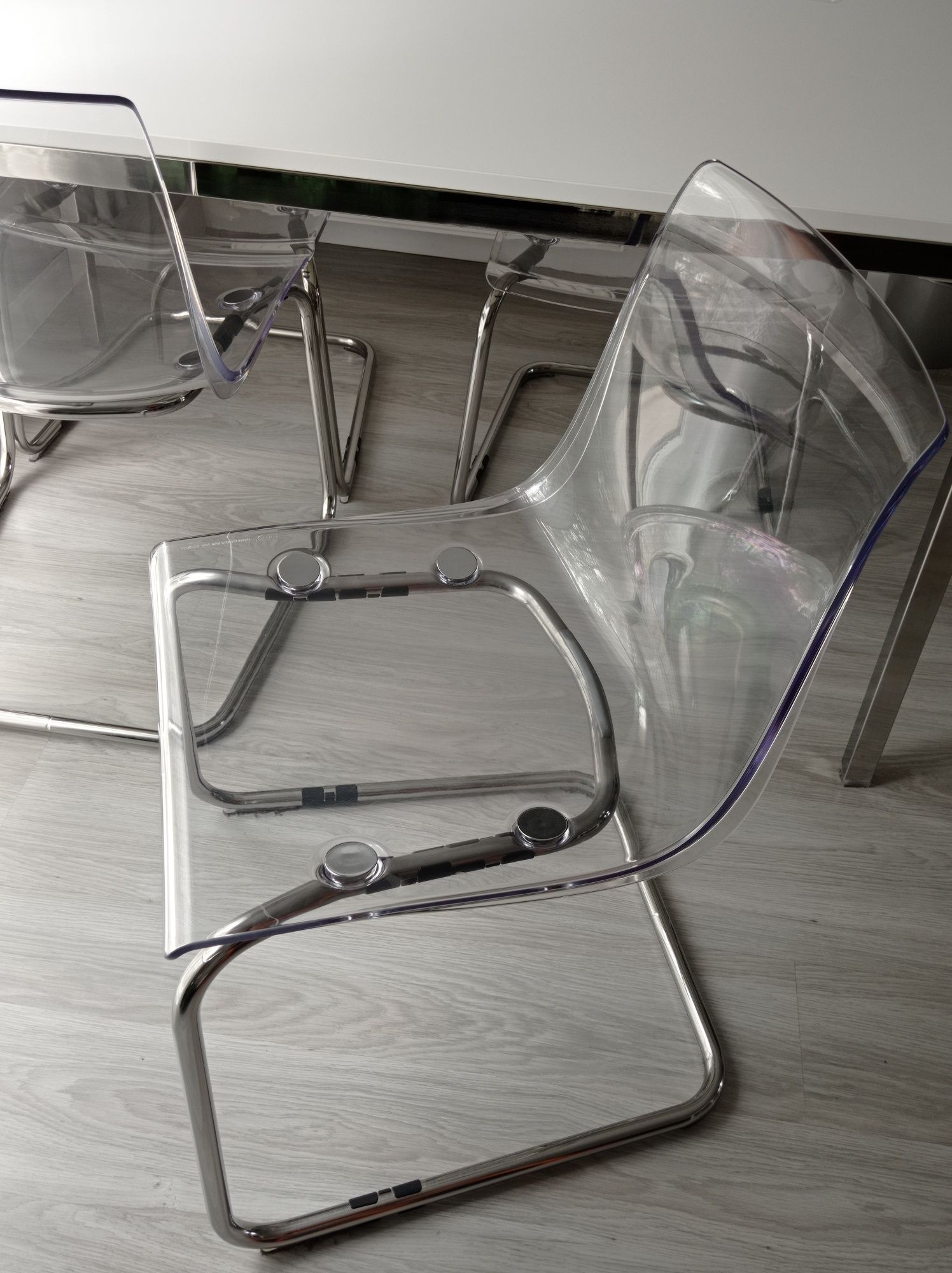 Zestaw IKEA stół TORSBY+ 4 krzesła TOBIAS połysk biel chrom