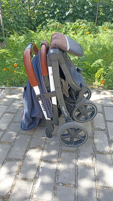 Прогулянкова коляска Carrello Astra (Каррелло Астра) +дощовик +і+і+