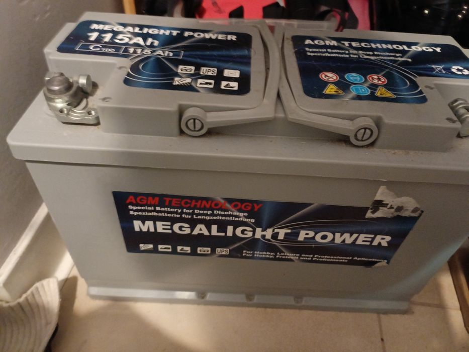 Akumulator 115ah AGM używany