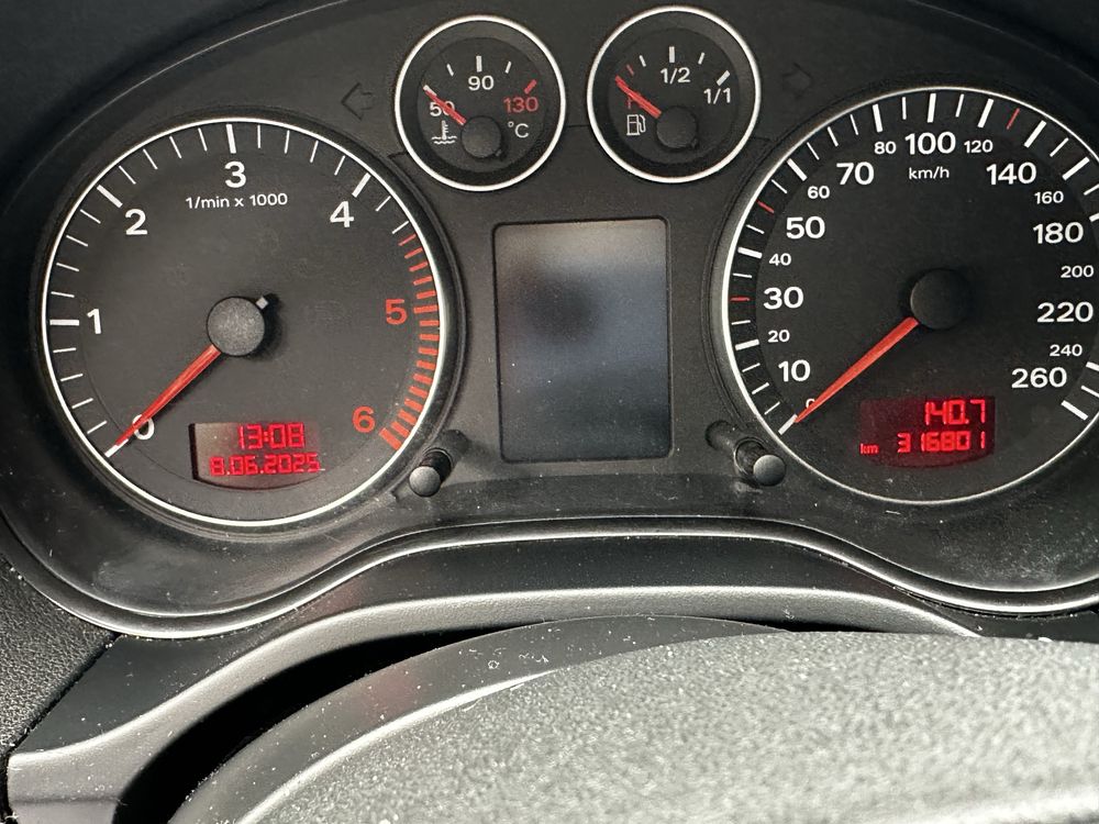 Audi a3 hatchback 2.0 tdi s-line