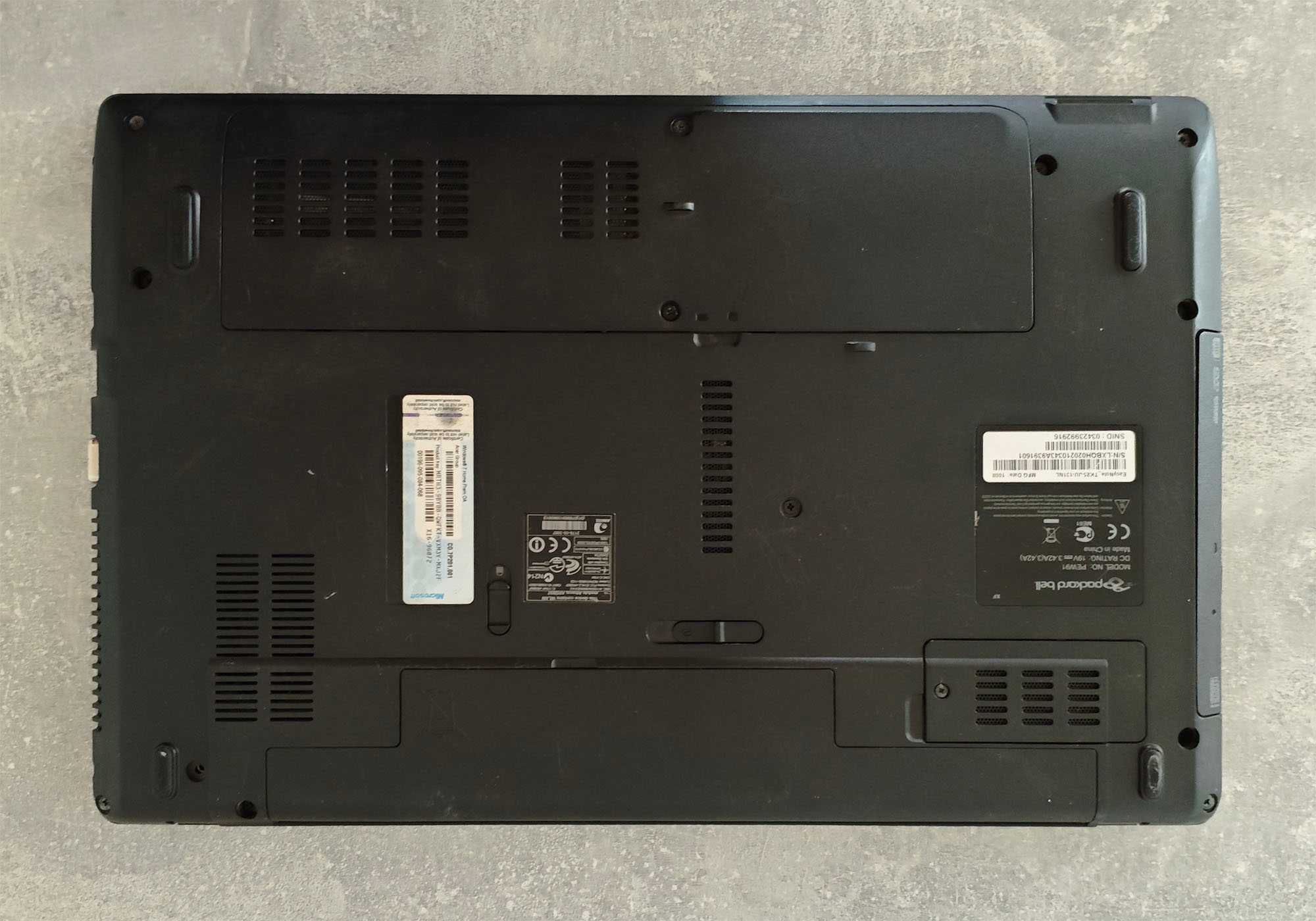 Ноутбук 15.6" LED / Core i5 / 8 ГБ ОЗУ / 1 ТБ HDD / 100 хв. акумулятор