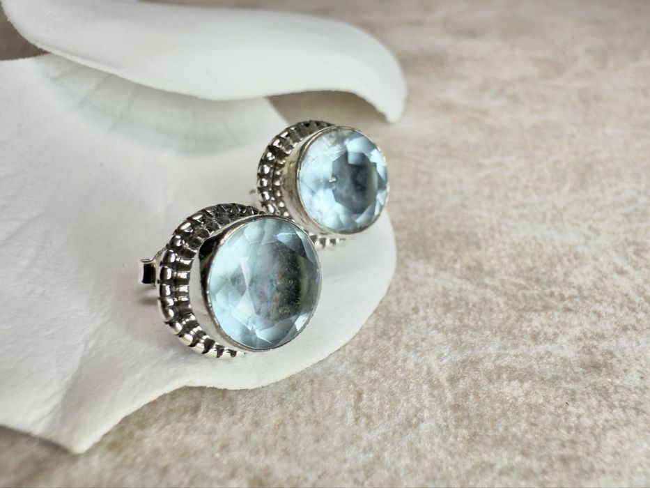 Сріьні пусети 925-ї проби з топазами