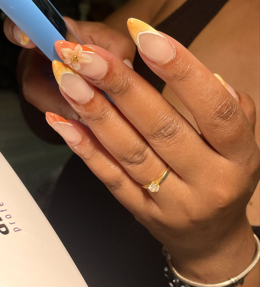 Unhas de gel e verniz gel