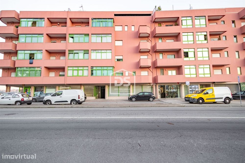 Apartamento T2 Venda em Paredes,Paredes