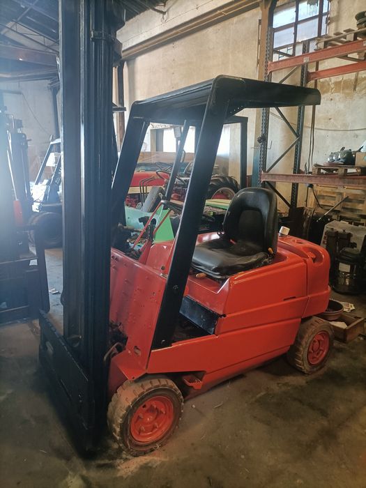 Empilhador Linde 1.5 toneladas diesel