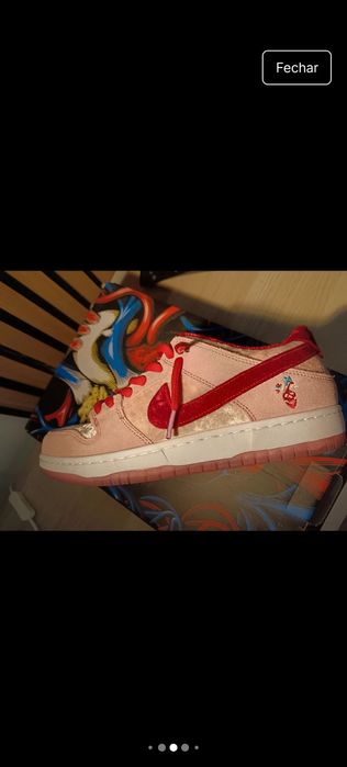 Nike dunk strange love