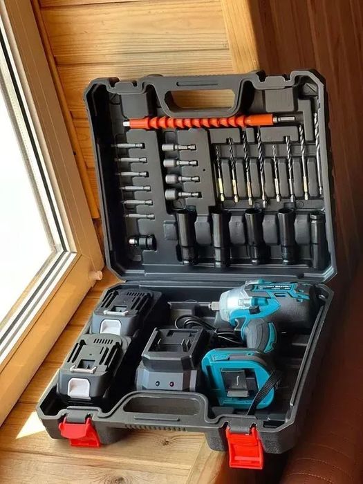 Гайковерт аккумуляторный безщеточный (36V, 5A) с набором инструмента