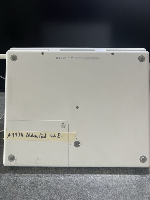 #1539 apple iBook G4 A1134 laptop