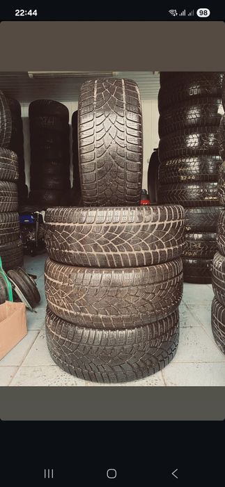 235/40/19 данлоп зима 2020_2022 год 7мм топ!)